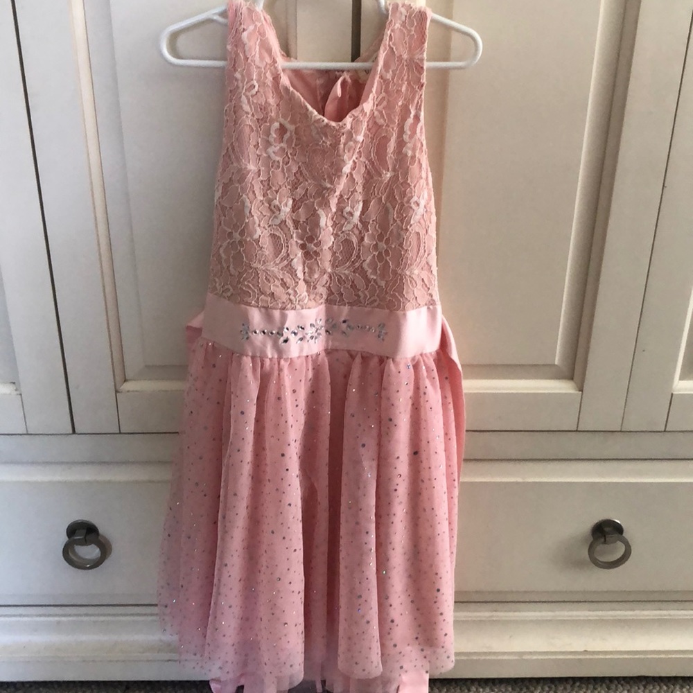 Beautiful pink girls size 10 dress! Worn once!